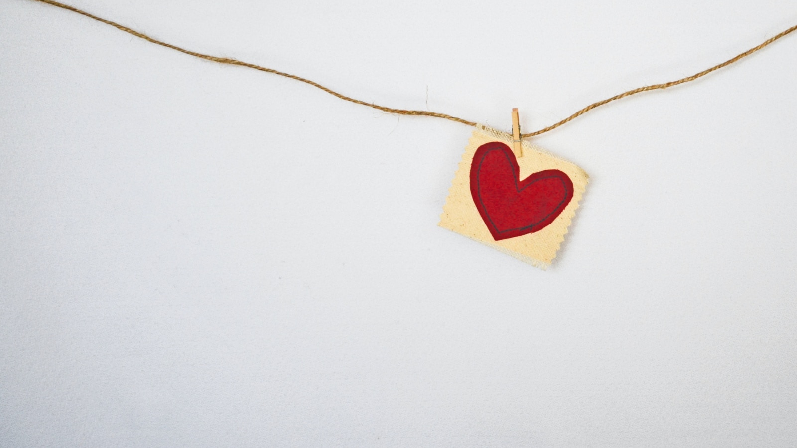 Photo (c) Debby Hudson @ unsplash.com